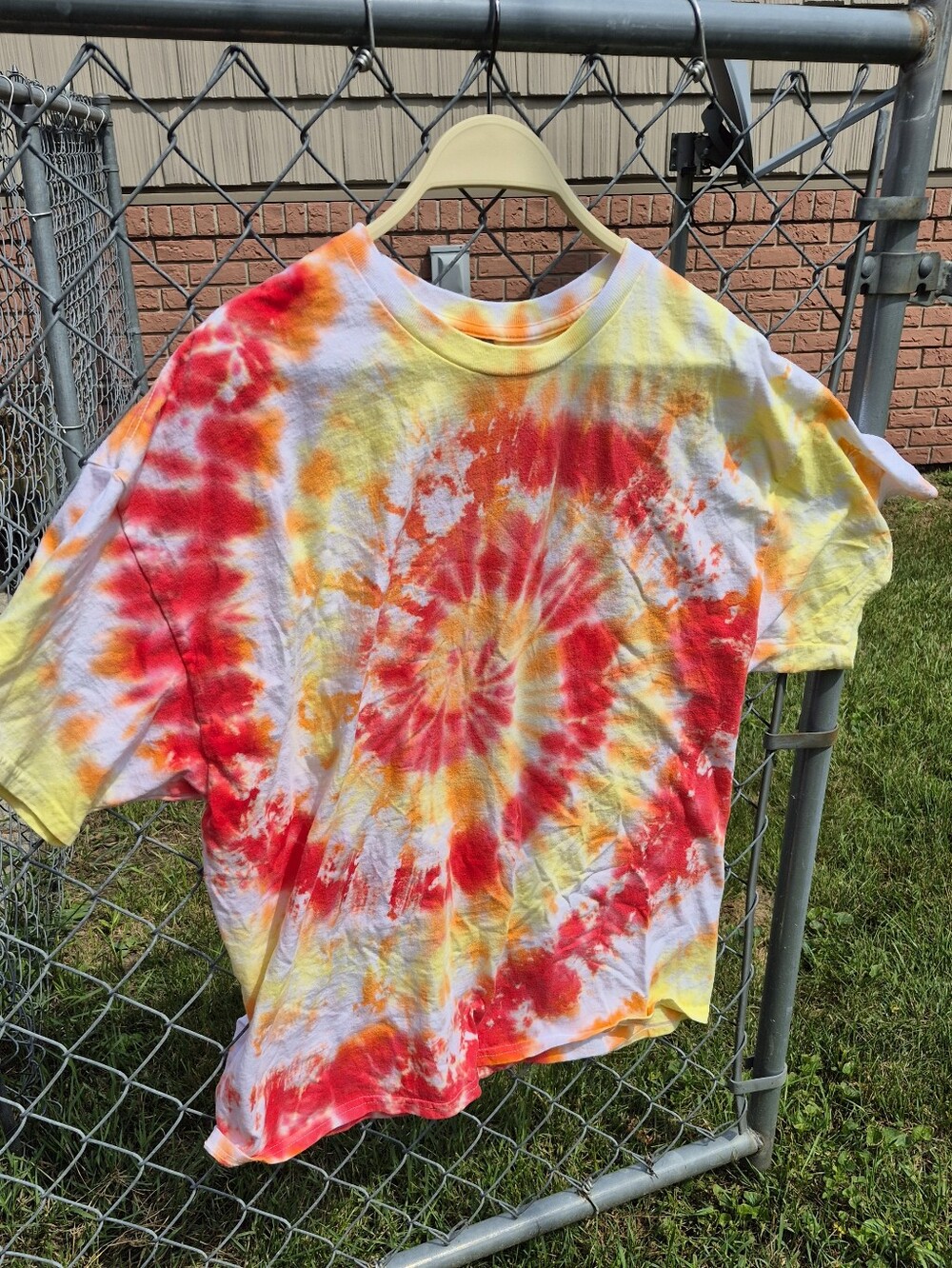 Unisex 2XL Tie-Dye Shirt
